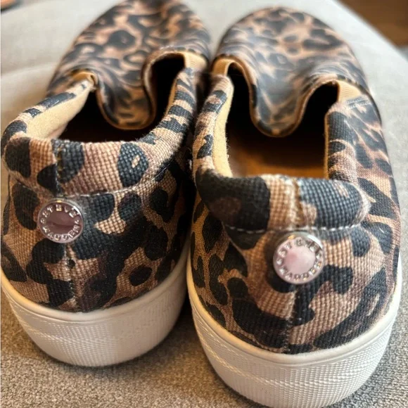Steve Madden Leopard Print Women's Sneakers - Picture 3 of 5